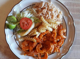 Mariscos El Charquito food