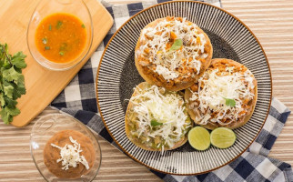 Mi Abuelita Desayunos Tacos Y Gorditas food