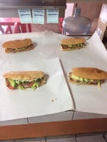 Tortas Y Hamburguesas Beto's food