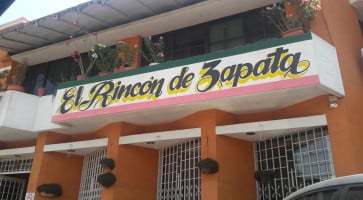 El Rincón De Zapata outside