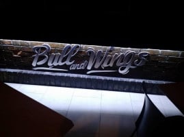 Bull And Wings food