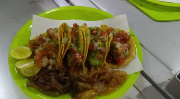 Taqueria Los Reyes food