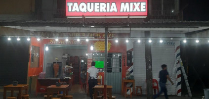 Taqueria Mixe food