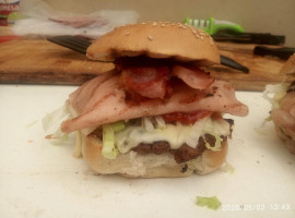 Chiras Burguer food