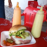 Tortas Chuka food