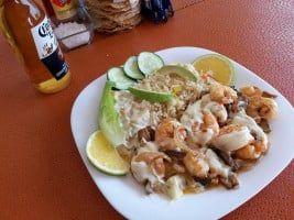 Mariscos La Copa De Oro food