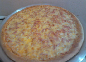 Oro's Pizza food