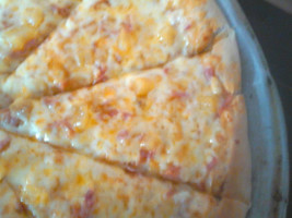 Oro's Pizza food