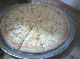 Oro's Pizza food