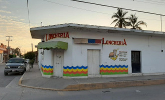 Loncheria Costa Alegre outside