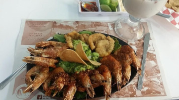 Mariscos Villa Del Mar food