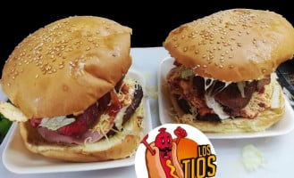 Hot Dogs Y Hamburguesas Los Tíos food