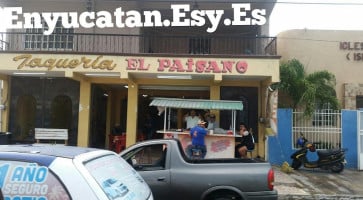 Taquería El Paisano Jr. food