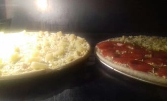 Nova Pizza food