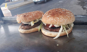 Hamburguesas Pio Xalisco food