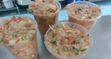 Mariscos El Primo food