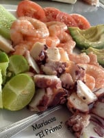 Mariscos El Primo food