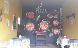 Pizzas A La Leña Pura Vida food