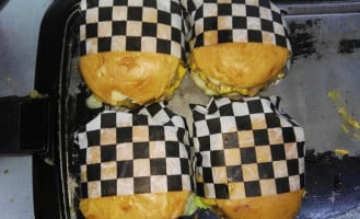 Juicy Burger Tepa food