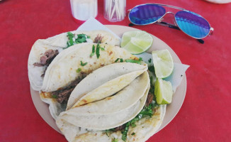 Taqueria Sarahy food