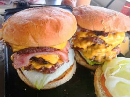 Juicy Burger Tepa food