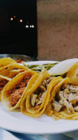 Taquería Sabroso food