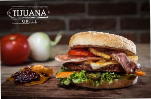 Tijuana Grill Hamburguesas Y Alitas food