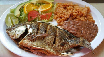 El Recreo De La Mojarra food