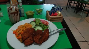 Y Café El Nopal food