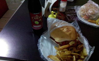 Hamburguesas Y Dogos Fer Suc. Colinas food