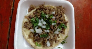 Taquería Nuestro Pueblo food