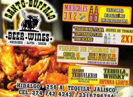 Santo Bufalo Wings food