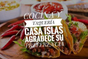 Taquería Islas food