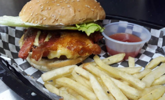 La Parrilla Burguer food