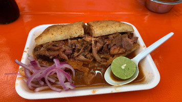 Callejon Del Hambre food