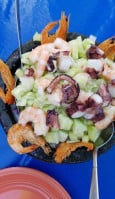 Aja Chuy Mariscos food