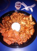 Alitas Nikkita Wing's food