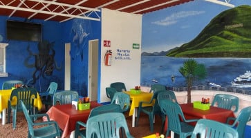 Mariscos Topolobampo inside