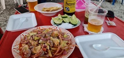 El Pescado Nadador Expendio De Mariscos food