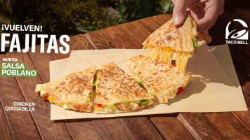 Taco Bell Cartago Centro food