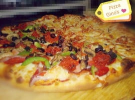 Don Gino Pizza food