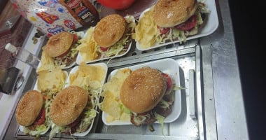 Carrito De Hamburguesas Las Del Jardín food