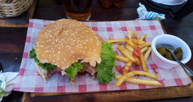 Xuchilis Burger food