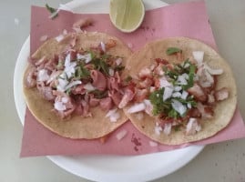 Taqueria El Trebol food