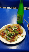 Taqueria La Parrillita food