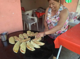 Antojitos Mexicanos Fide food