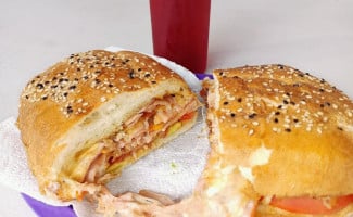 Tortas Del Universo Suc. El Florido food