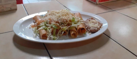 Menudería Uruapan food