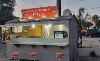 Birria De Borrego Playas outside