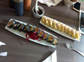 Sushi-in food